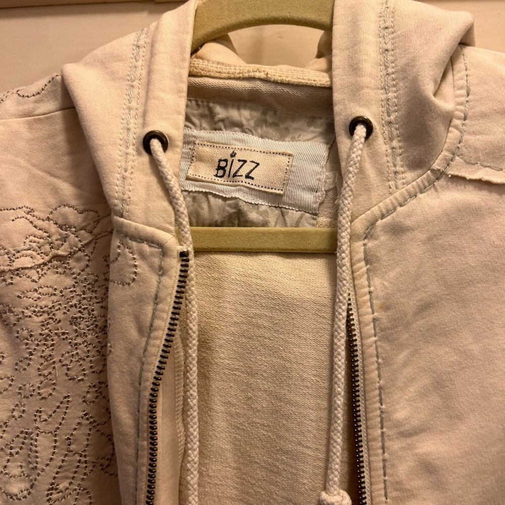 Spring Coat - Picture 2 of 5